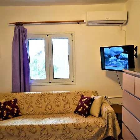 Gianna Seaside Apartment