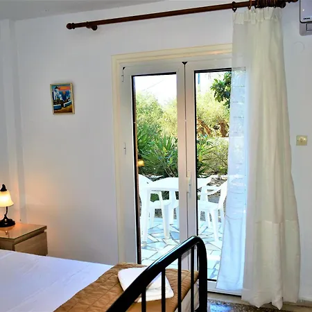 Gianna Seaside Daire Koutsounari